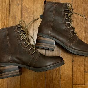 BRAND NEW WITH TAGS Sorel Cate Leather Waterproof lace up boots